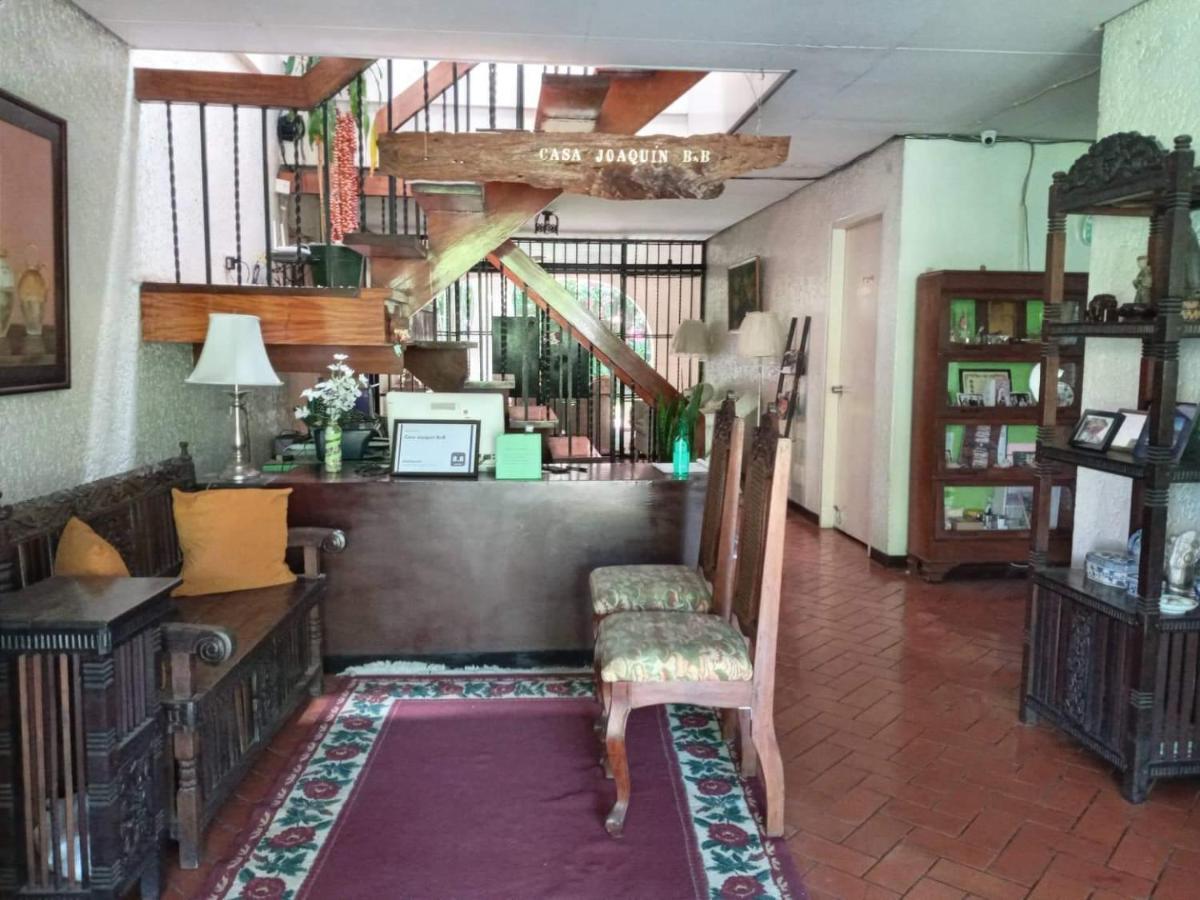 タギッグ カーサ ホアキン B＆B Bed & Breakfast エクステリア 写真