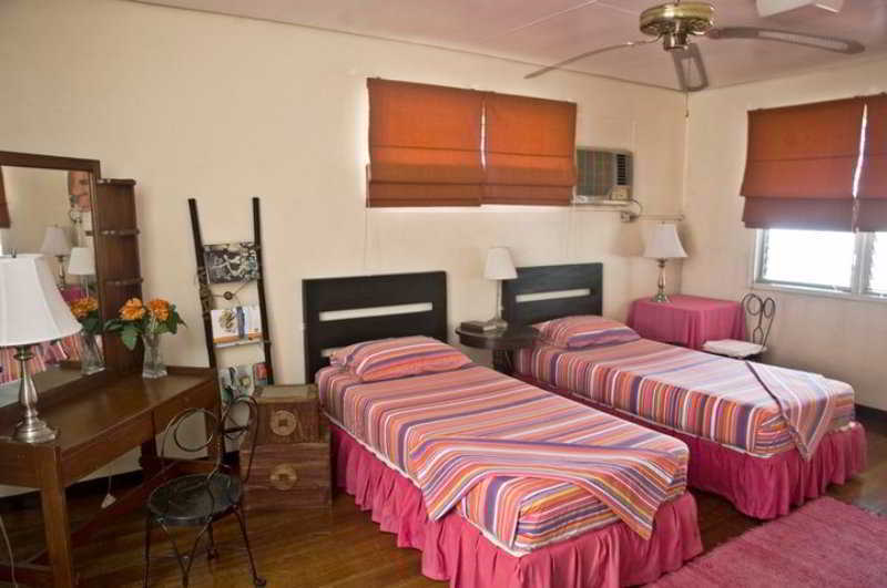 タギッグ カーサ ホアキン B＆B Bed & Breakfast エクステリア 写真